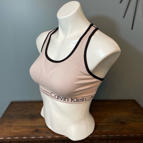 Calvin Klein Quick Dry Performance Sports Bra - Picture 2 of 5